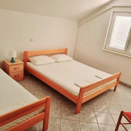 Apartamento Vido - 150 M From