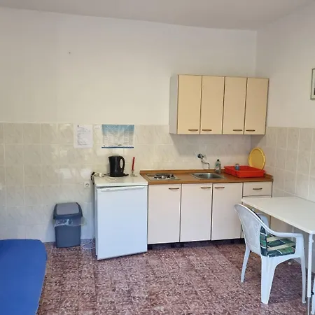 Apartment Vido *